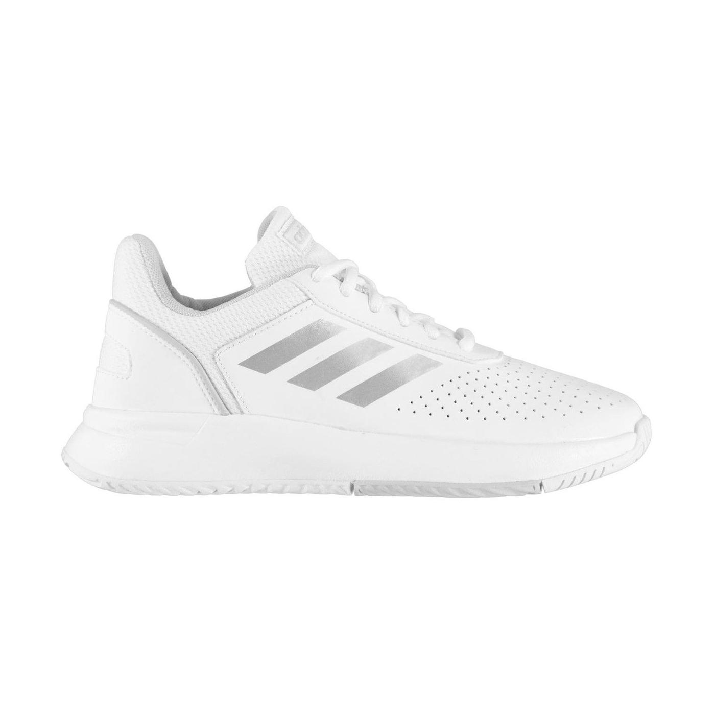 Дамски Маратонки adidas Courtsmash | Trendo.bg